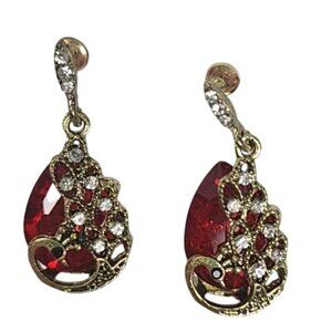 Red Crystal & Rhinestone Teardrop Dangle Earrings Antique Gold Filigree Setting